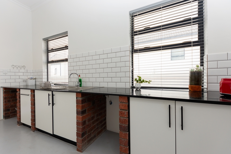 3 Bedroom Property for Sale in Britannia Bay Western Cape